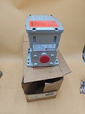 Honeywell M9174-C1025  Modutrol Motor. 120V 50/60Hz picture