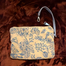 Beige & Blue Floral Zippered Wristlet Wallet Pouch w/ Wrist Strap Women picture