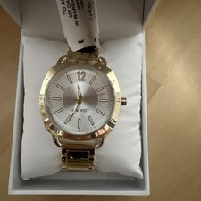 Nine West Women's Gold-Tone Bracelet Analog Quartz Watch 12-Hour Dial w/Box picture