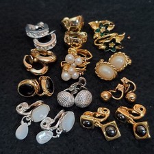 Vintage Earrings Monet Avon Trifari Gold Silver Tone Small Clip On Lot of 11 picture