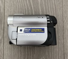 Sony DCR-DVD710 Handycam Camcorder Carl Zeiss 25x Optical Zoom LCD (Pre-owned) picture