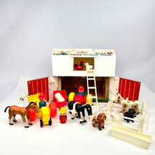 VTG Fisher-Price 1967 Little People Farm Barn, w Figures, Animals, Tractors #915 picture