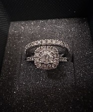 ELEGANT 10K WHITE GOLD 0.6 CT TW DIAMOND HALO BRIDAL RING SET SIZE 5.25 picture