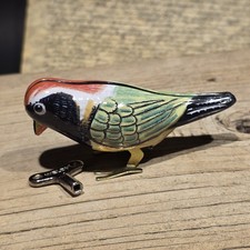 New Vintage Style Tin Litho Pecking Bird Toy Wind-Up Mechanical Songbird picture