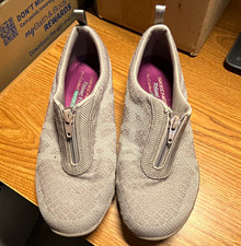 SKECHERS Women's Gray Relaxed Fit Memory Foam Zip Cushioned Sneakers picture