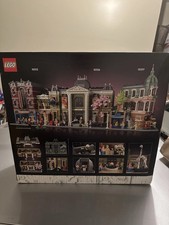 LEGO Icons: Natural History Museum (10326) picture