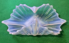Vintage Fostoria Heirloom Opalescent Glass Handkerchief Bowl 10” x 5” Excellent picture
