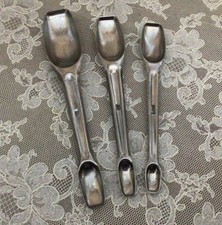 Vintage Foley Script Nesting Hook Measuring Spoons Complete Set picture