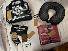 Steve Madden Luggage 4 piece set picture