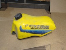 1981-1983 Suzuki RM 125 Gas/Fuel/Petrol Tank picture