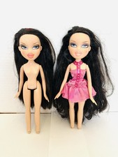 Bratz Wold Twiins Nevaeh & Peyton Fashion Dolls Rare Minor Marks Incomplete MGA picture