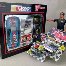 LOT Super Collectors Set
