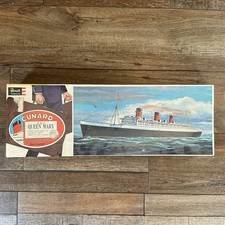 VINTAGE Revell Cunard R.M.S. Queen Mary Model Ship Kit 