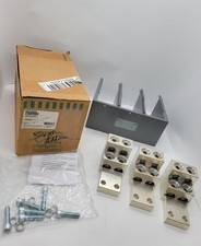Siemens 3TA4P8500 MCCB Lug Kit Assembly 600-1200A 3P 250-500 KCMIL picture