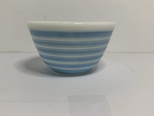 Vintage Pyrex Ovenware 401 White w/ Blue Stripes 1 1/2 Pint Mixing Bowl picture