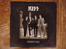 KISS 'DRESSED TO KILL' 1975 CASABLANCA/POLYGRAM 1983 REISSUE VINYL VG+-N/M VINYL picture