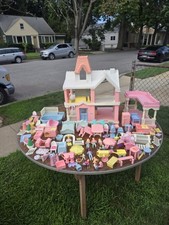 1991 Vintage Playskool Victorian Dollhouse Playset with Figures and furniture  picture