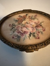 Vintage1950s Floral Petit Point Powder Compact Unused Clear Covered Tapestry Lid picture