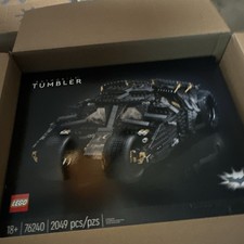 LEGO Super Heroes: Batmobile Tumbler (76240) picture