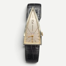RARE 1950's Vintage Hilton Triangle 