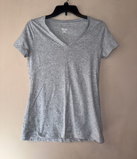 Mossimo Supply Co. Women’s Gray Solid V-Neck Short Sleeve Pullover T-Shirt M picture