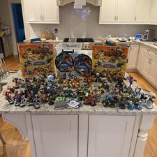 Large Skylanders Figure & Accessory Lot (Read Description) Giants Spyro Swap Etc picture