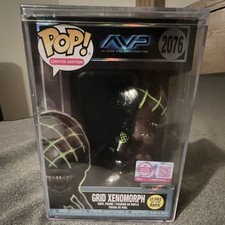 Funko Pop AVP Grid Xenomorph #2076 Limited Edition Glow in the Dark picture
