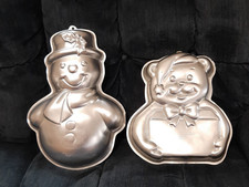 Lot of 2  Vintage Wilton Holiday Cake Pans -1989 Snowman & 1991 Santa Bear picture