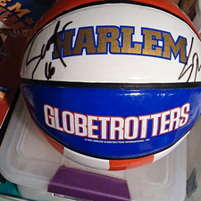 Baden Harlem Globetrotters Signed Basketball Original and program  picture