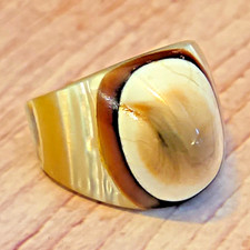 Vintage Hand-Carved Whole Shell Statement Ring picture