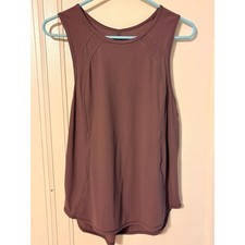 Sporty, athletic Lululemon plum purple workout tank with keyhole back picture