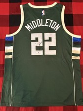 Khris Middleton Signed Milwaukee Bucks Green Nike Jersey Beckett COA picture