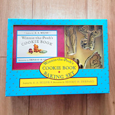 Dutton Children's Books Winnie-the-Pooh Cookie Book Set 4 Metal Cutters Blue picture