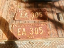 Vintage 1971 South Carolina License Plate Pair EA305 picture