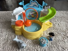 Fisher Price Little People Aquarium Visit Dolphin Playset BGC32 Complete Rare picture