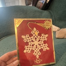 Lenox 2003  annual Snow Fantasies Snowflake ornament  picture