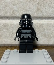 Misprinted Lego Star Wars shadow trooper (regular for comparison) picture