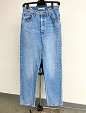 Levi's Women’s Blue Light Wash Denim Straight Jeans High Rise 5-Pocket 28 picture