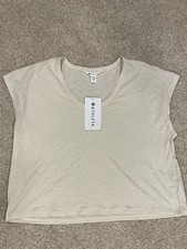 Athleta Cream Short Sleeve V-Neck Crop Tee picture