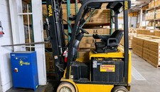 Yale ERC036VF 48V Electric Forklift 3,000 LB Capacity w/ Charger - Needs Repair. picture