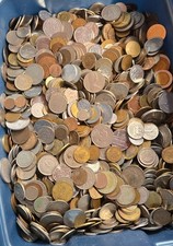 Lot Unsearched Mixed Foreign Coins 2 Pounds #A-738 picture