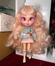 OOAK Blythe doll cross eye and heart face picture