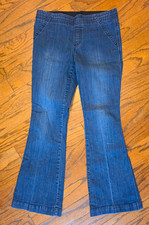 Chico's 0 Regular (equivalent to a US Women's 4/S)​Pull-On Flare Jeans picture