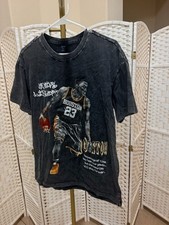 Romwe Men Street Life Portrait Acid-Washed T-Shirt Size S Black picture