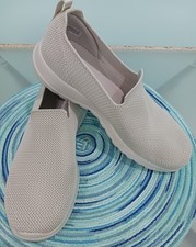 New Skechers Air Cooled Goga Mat Slip-On Beige Comfort Sneaker Shoes Women's 8.5 picture