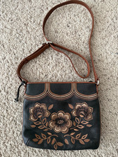 RARE BRIGHTON Embroidered Crossbody Purse w/Signature open heart engraved logo picture