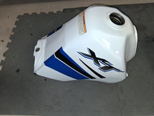 1999-2000 YAMAHA XT225 GAS  TANK picture