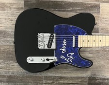 * THE MARS VOLTA * signed guitar * OMAR RODRIGUEZ & CEDRIC BIXLER ZAVALA * 2 picture