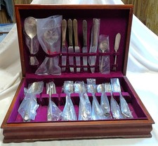 Vintage WM Rogers Silverplate Flatware 50 pcs in Wooden Case/Chest picture