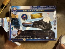 Lionel The Polar Express Ready-to-Play Train Set 38-Piece picture